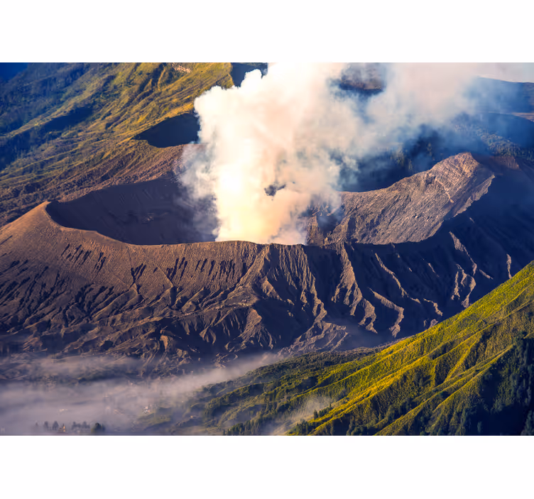 Fototapeta góry majestatyczna erupcja wulkanu - TenStickers