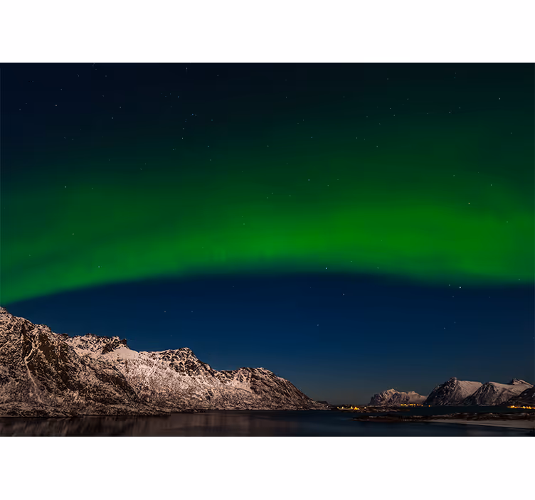 Fototapeta natura zorza polarna nad górami - TenStickers