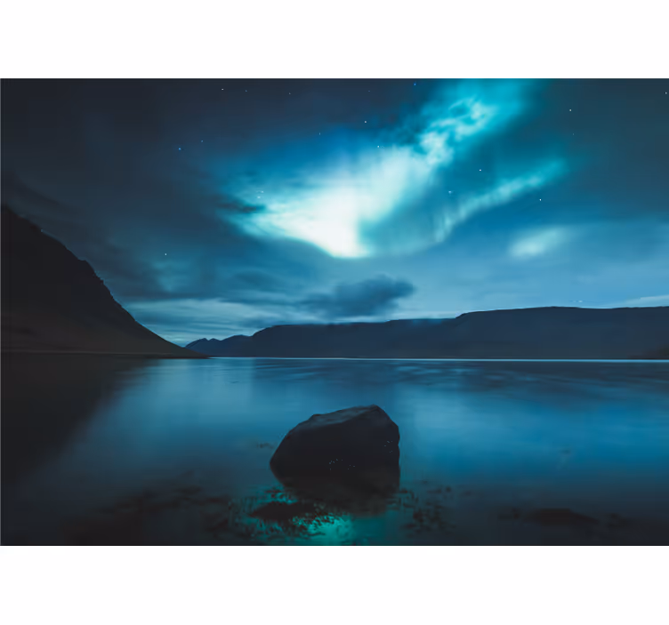 Fototapeta krajobraz aurora nad spokojnym jeziorem - TenStickers