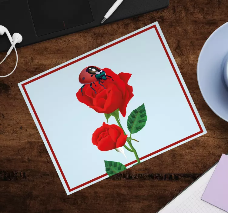 Oryginalna podkładka pod mysz biedronka na różach - TenStickers