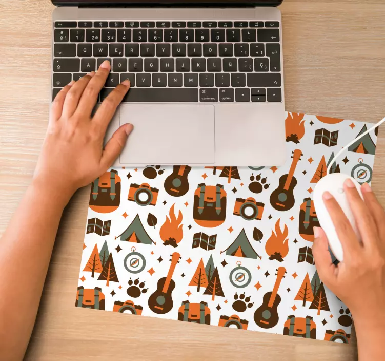 Oryginalna podkładka pod mysz ikony przygód campingowych - TenStickers