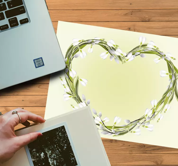 Oryginalna podkładka pod mysz w kształcie serca z kwiatami - TenStickers