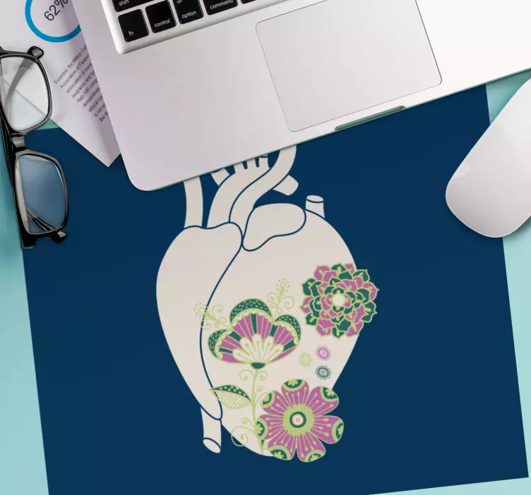 Oryginalna podkładka pod mysz wzór kwiatowego serca - TenStickers