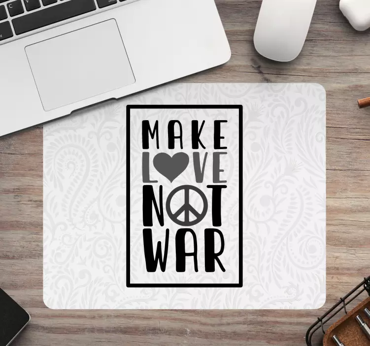 Podkładka pod mysz z tekstem kochaj, nie wojnuj - TenStickers
