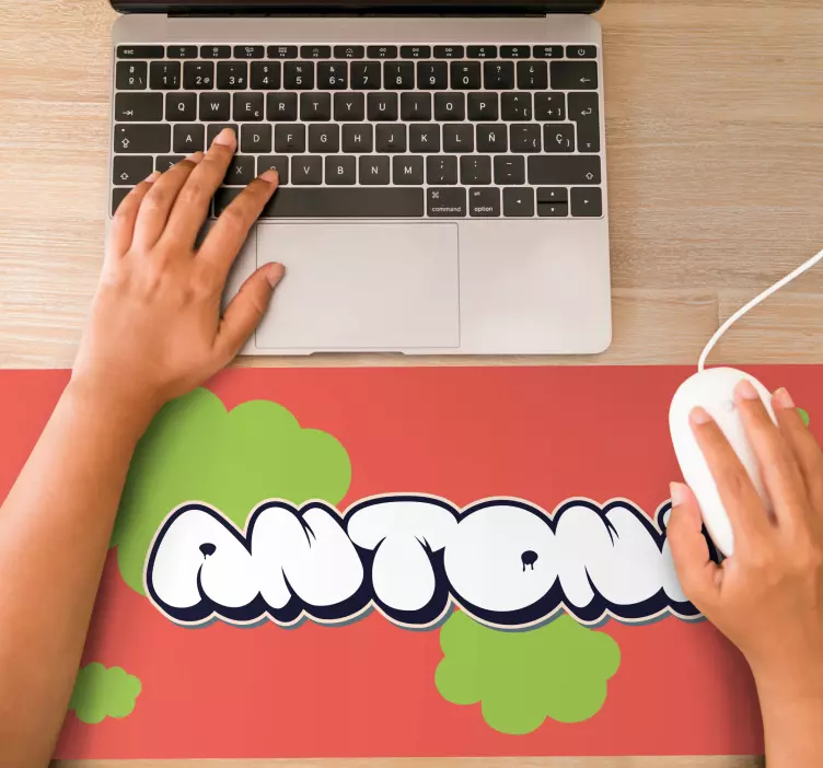 Podkładka z imieniem Białe graffiti  - TenStickers