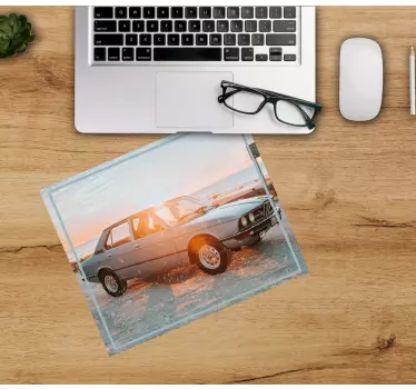 Podkładka pod mysz gamingowa klasyczny samochód nad morzem - TenStickers
