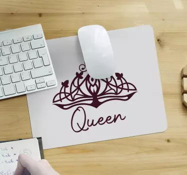 Podkładka pod mysz z imieniem z eleganckim motywem korony - TenStickers