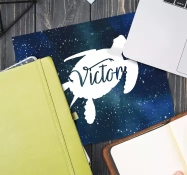 Podkładka pod mysz żółw ze wzorem galaktyki i imieniem - TenStickers