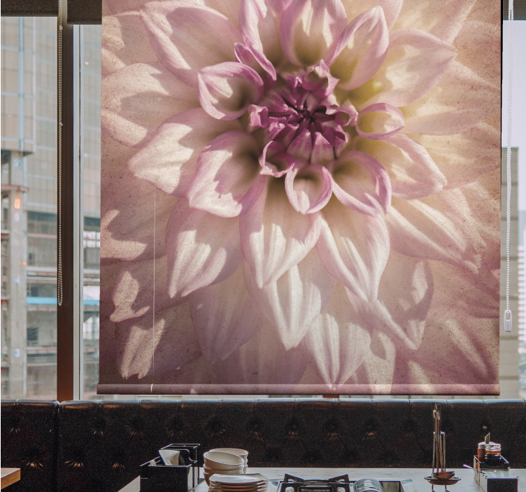 Roleta z kwiatami i roślinami delikatny rozkwit - TenStickers