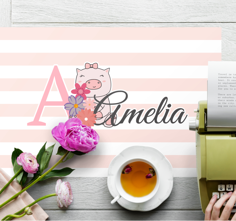 Podkładka na stół dla dzieci z uroczą świnką - TenStickers