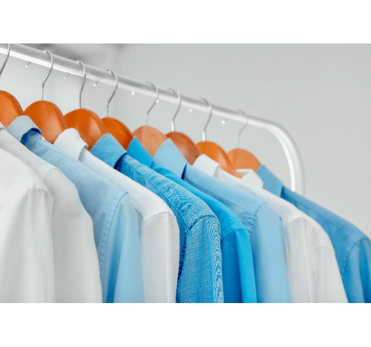 Fototapeta tekstury i wzory wiszące niebieskie koszule - TenStickers