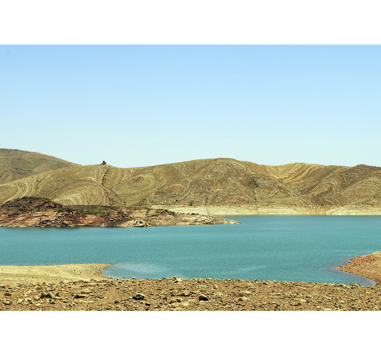 Fototapeta góry jezioro w spokojnym otoczeniu - TenStickers