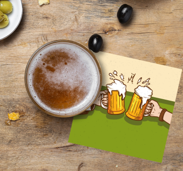 Podkładka pod piwo zderzające się kufle - TenStickers