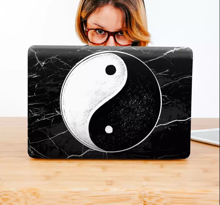 Naklejka na laptopa emblemat yin yang - TenStickers