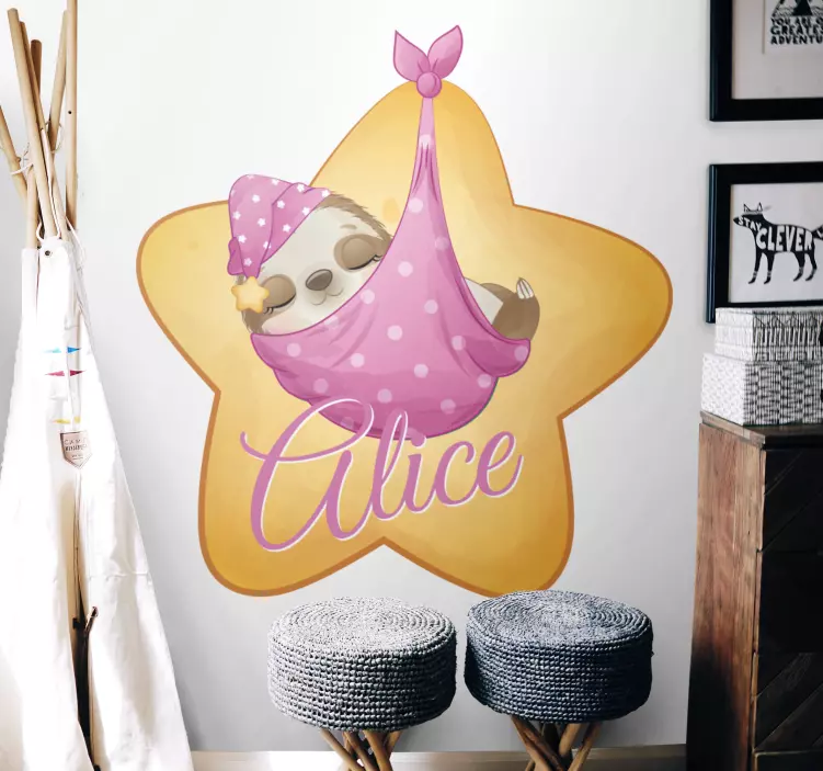 Naklejka na ścianę dla dzieci projekt śpiącego leniwca - TenStickers