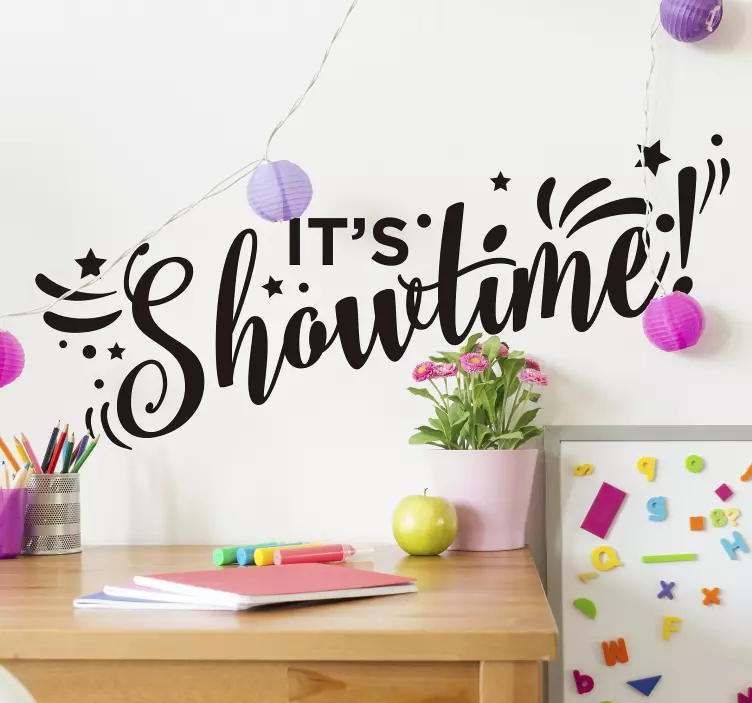Naklejka na ścianę do domu napis show - TenStickers