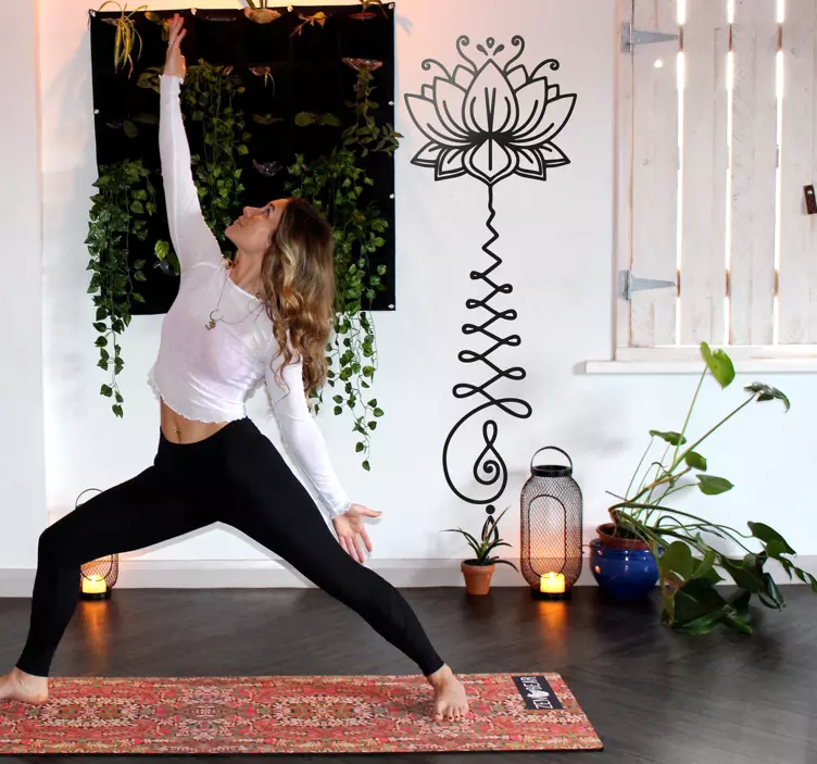 Naklejka na ścianę kwiatowa Unalome kwiat lotosu - TenStickers