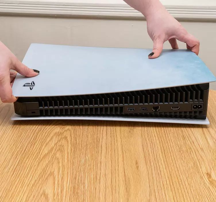 naklejki na ps5 Akwarela tło niebieskie i białe - TenStickers