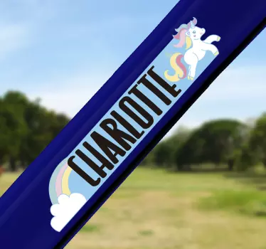 Naklejka na rower z imieniem i jednorożcami - TenStickers