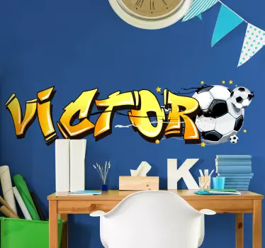 Naklejka na ścianę dla dzieci napis imię piłka nożna - TenStickers