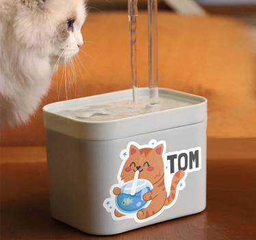 Naklejka dla kota pijącego z imieniem - TenStickers
