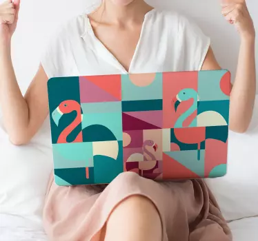 Naklejka na laptop geometryczne flamingi - TenStickers