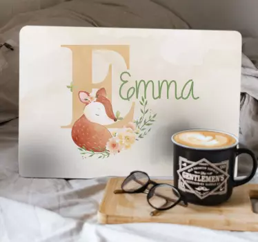 Naklejka na laptop Słodkie zwierzęta jeleń z imieniem - TenStickers
