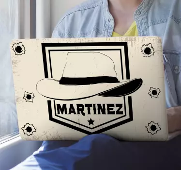 Naklejka na laptopa z personalizowanym kapeluszem kowboja - TenStickers