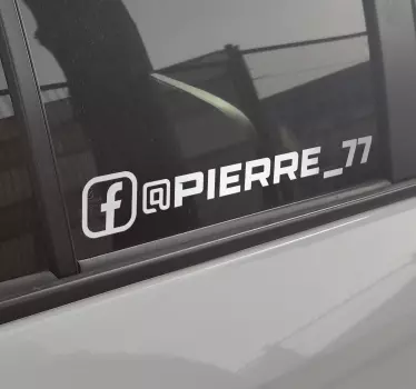 Naklejka na samochód wyścigi na facebooku - TenStickers