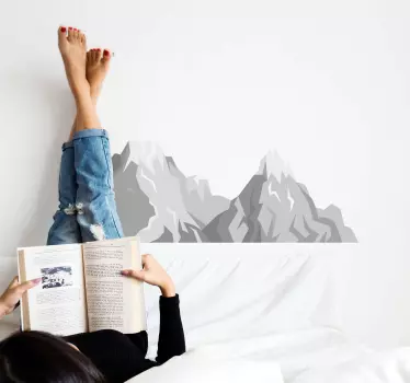 Naklejka ścienna natura Szary krajobraz górski - TenStickers