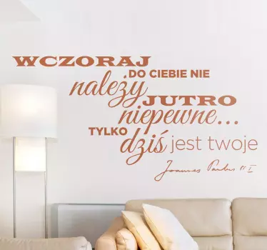 Naklejka na ścianę do salonu z cytatem Jana Pawła II - TenStickers