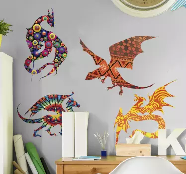 Naklejka na ścianę do pokoju młodzieżowego Wzorzyste smoki - TenStickers