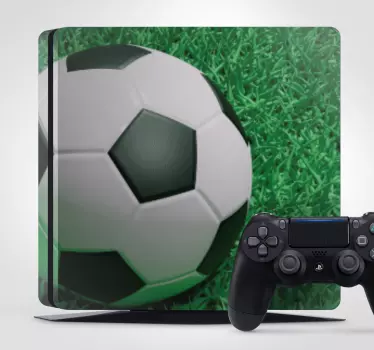 naklejki ps4 Piłka nożna na boisku - TenStickers