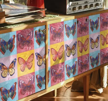 Okleina na meble Wielobarwne motyle - TenStickers