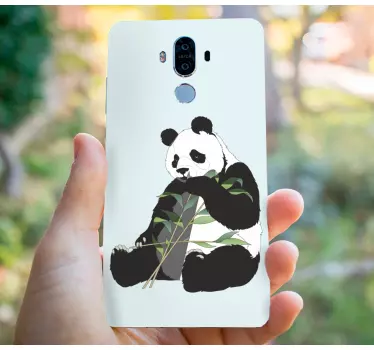 Skórka na telefon Huawei Urocza panda z bambusem - TenStickers