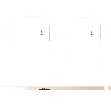 Koszulki dla par z minimalistycznymi inicjałami - TenStickers