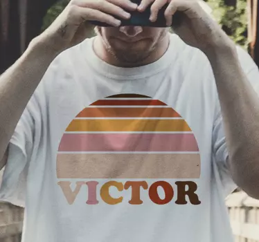 Koszulka w stylu retro z kolorowym zachodem słońca - TenStickers
