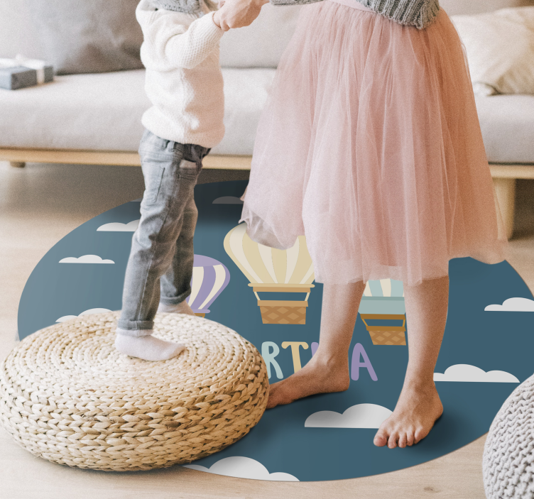 Dywan winylowy dla dzieci z imieniem w Balony - TenStickers