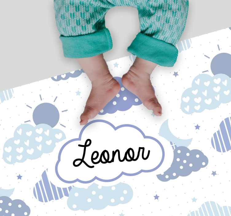 Dywan winylowy z imieniem wzór chmur - TenStickers