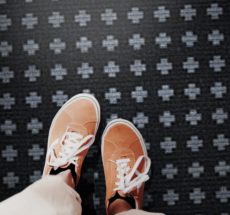 Minimalistyczny dywan winylowy w układzie krzyżowym - TenStickers