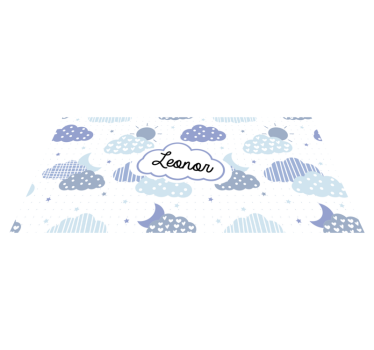 Dywan winylowy z imieniem wzór chmur - TenStickers