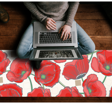 Czerwone maki z beżowymi kwadratami dywan w kwiaty - TenStickers
