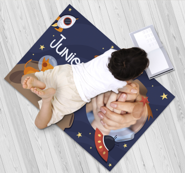 Dywan winylowy kosmiczny z imieniem - TenStickers