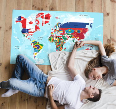 Dywan winylowy mapa świata z flagami - TenStickers