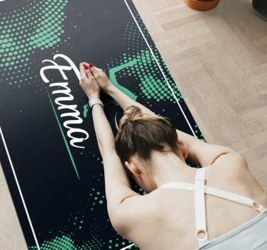 Dywan winylowy do salonu gimnastyka z imieniem - TenStickers