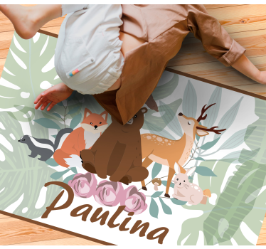 Dywan winylowy zwierzęta leśne z imieniem - TenStickers