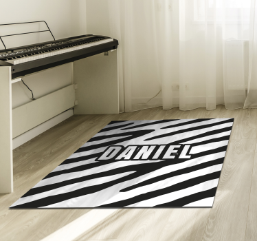 Dywanik winylowy zebra z imieniem - TenStickers
